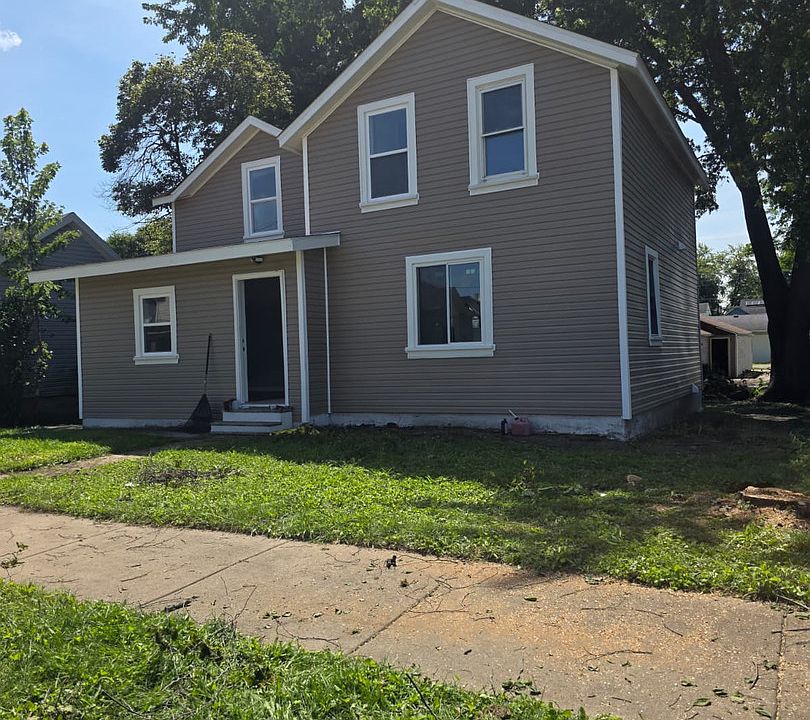 1st image of 705 E Kent St
