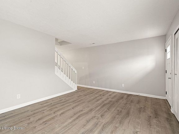 2nd image of 3509 Tabor Ct #6
