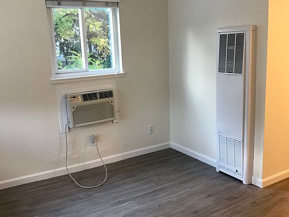 4th image of 2630 San Fernando Way Unit 201