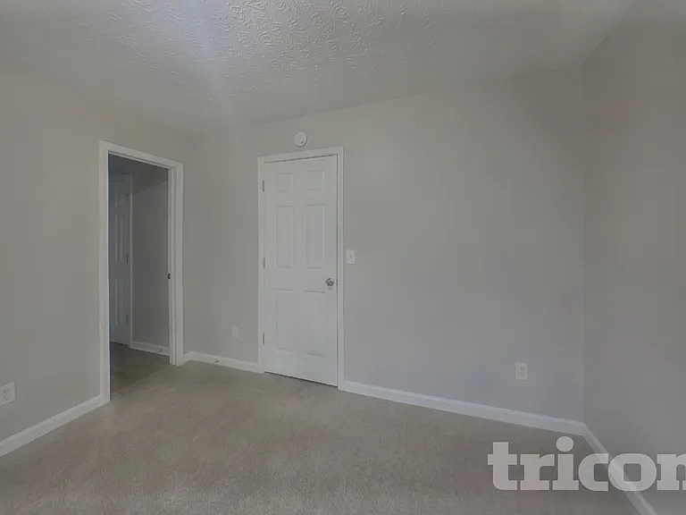 8292 Eastshore Dr — Photo 12