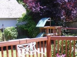 10820 170th Ct NE, Redmond, WA 98052