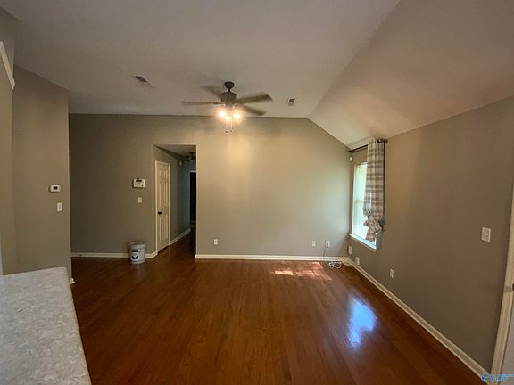 4th image of 126 Rebecca Pines Dr