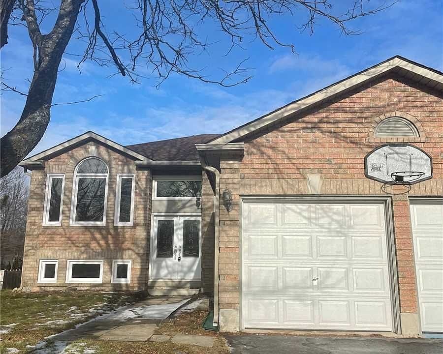 2nd image of 1 Timberland Cres