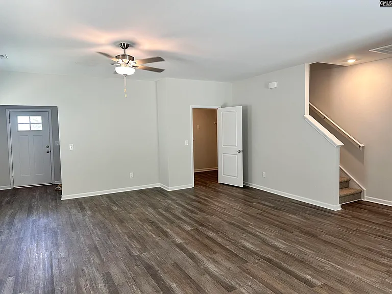 915 Blenheim Way — Photo 3