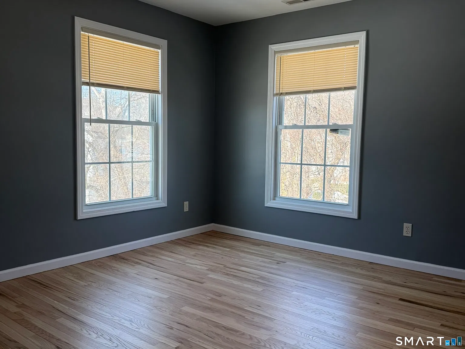 4 bed, 2.5 bath, 2730 sqft, $4,600 — Photo 4