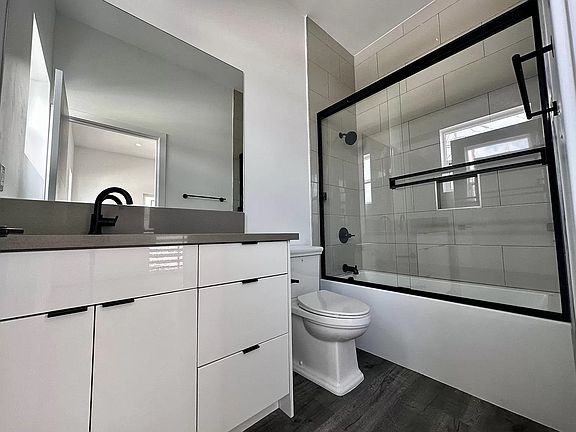 4th image of 5648 Auckland Ave #5650