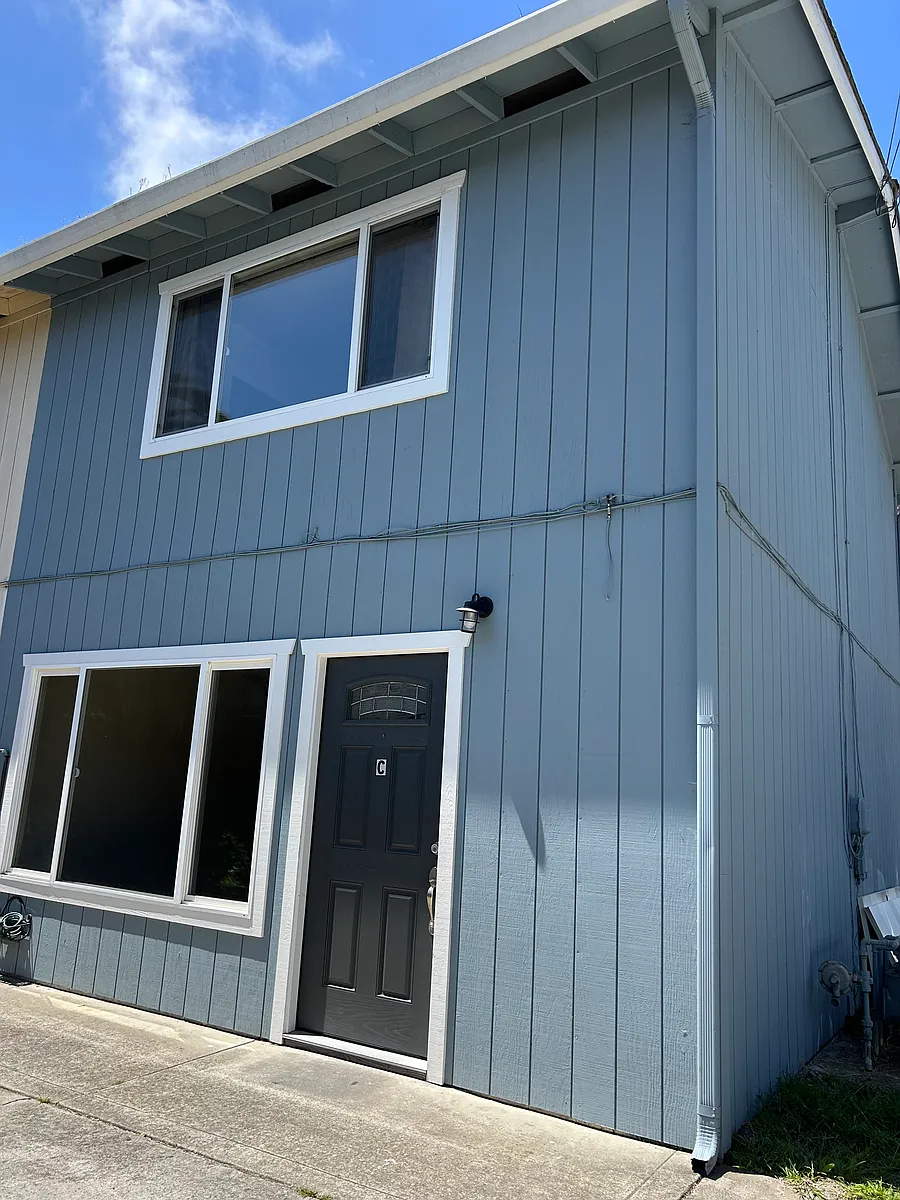 Building Photo - 1727 30th Ave #C