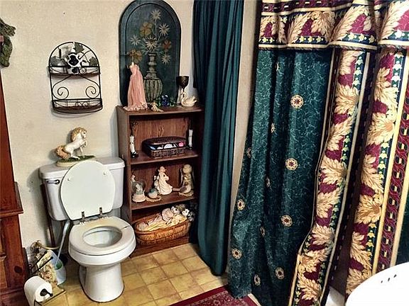 5th image of 1309 Leyfair Dr
