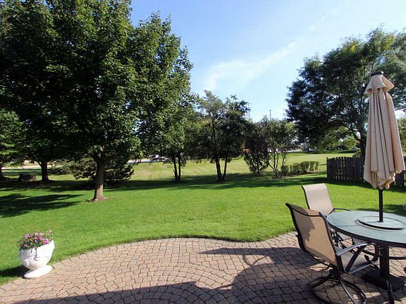 5th image of 220 Wright Dr