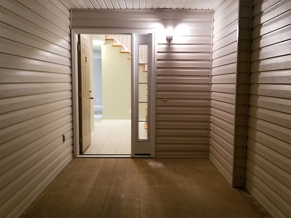 3rd image of 1001 Bitty Cir #C17