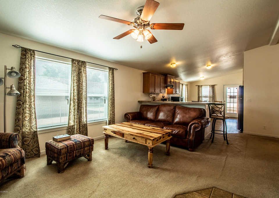 1st image of 2609 Arch Ln