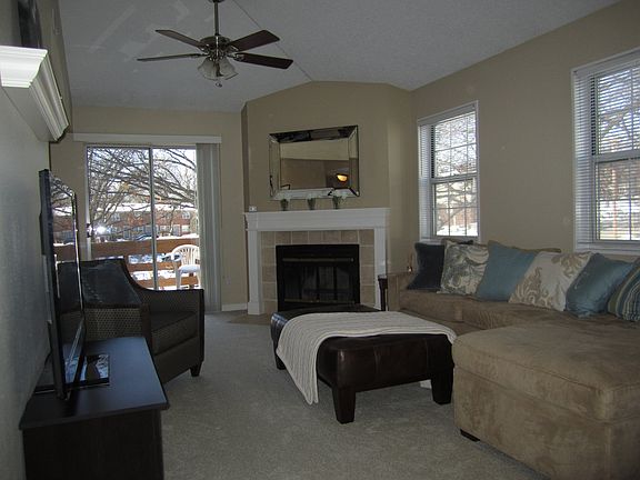 4th image of 1674 E Swan Cir