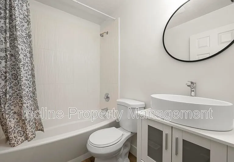 706 N 900 E — Photo 13