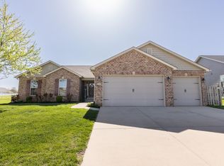 686 Janeita Ct, O Fallon, IL 62269