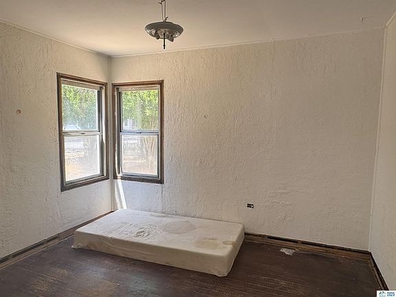 3rd image of 265 N Gilman St