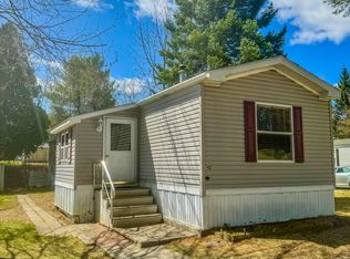 42 Sparrow Dr, Augusta, ME 04330