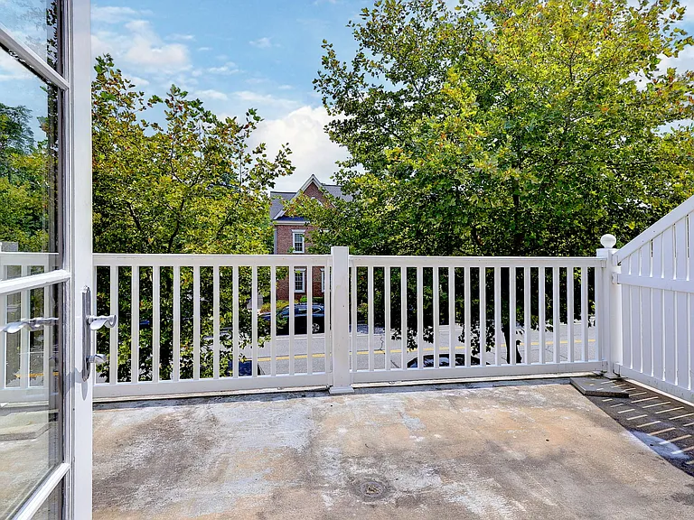 4345 New Town Ave #202 — Photo 28