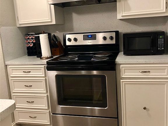 5th image of 1511 Dawnwood Dr APT 4
