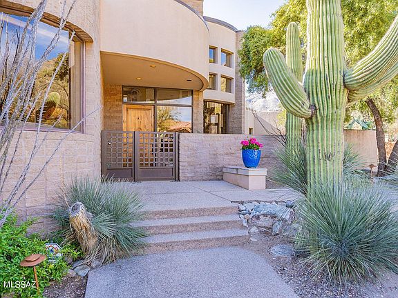 4th image of 6428 N Desert Wind Cir