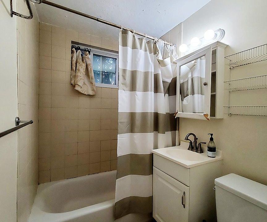 17 Bay #3 R Cambridge Shared Unit Photo 3