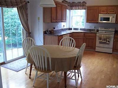 2nd image of 7349 Glenside Ln