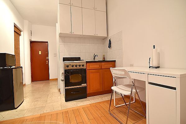 1st image of 123 Ludlow St APT 13