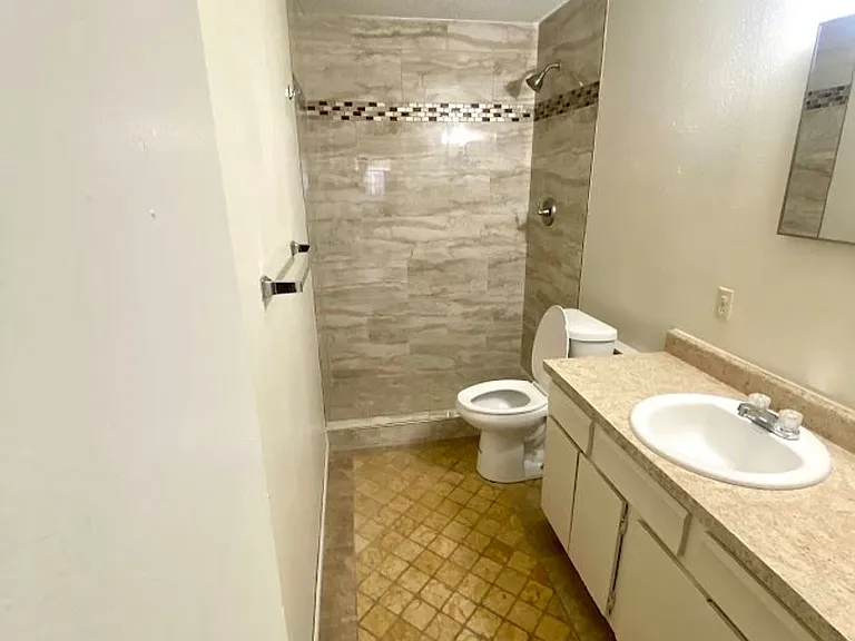 1217 Sunnyside Ave — Photo 7