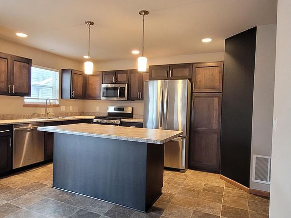 5th image of 1418 Thoreau Dr
