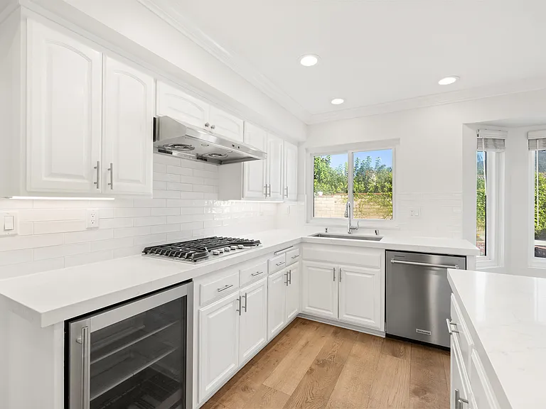 5442 Alfonso Dr — Photo 25