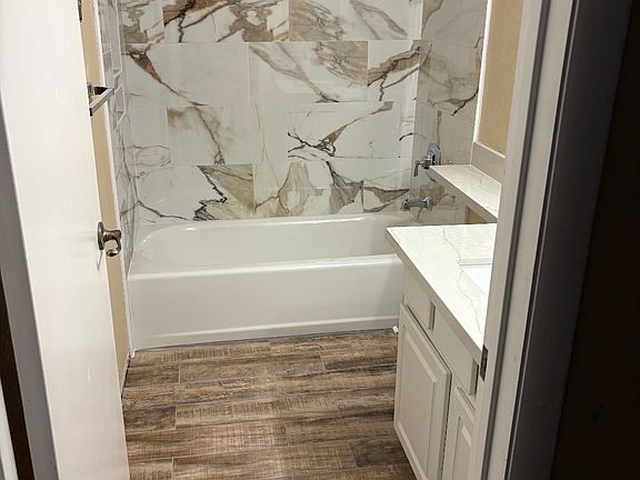 5th image of 5230 E Brown Rd
