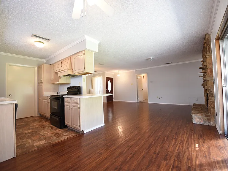 8945 Flicker Ln — Photo 6