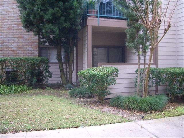 1st image of 7111 N Holiday Dr