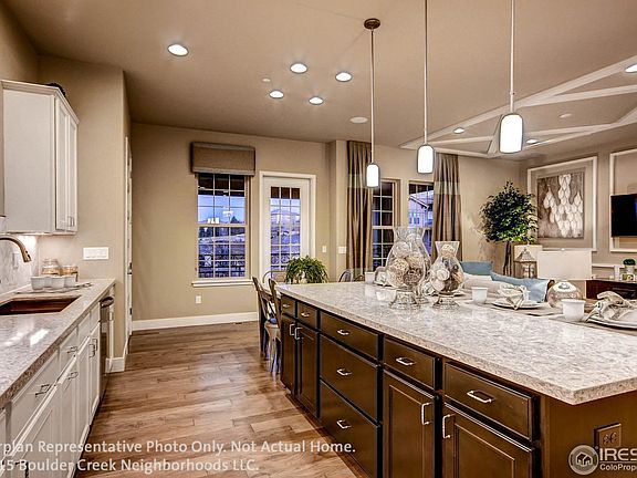 4th image of 2876 Casalon Cir #4