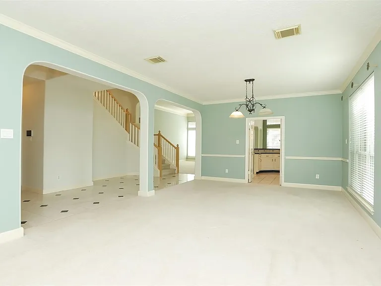 7502 Holly Court Est — Photo 9