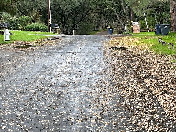 3rd image of 8037 Twin Oaks Ave