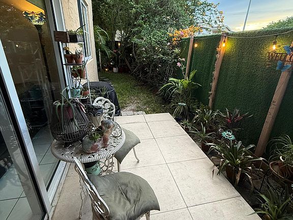 5th image of 4210 NW 79th Ave APT 1E