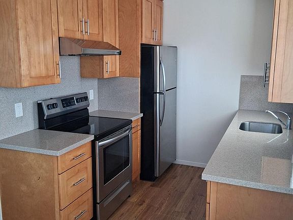 3rd image of 520 Grand Ave APT 14