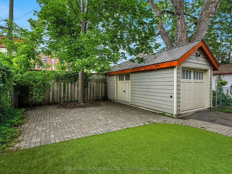 50 Willard St — Photo 40