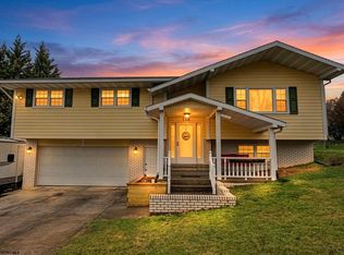 128 Scenery Dr, Morgantown, WV 26505