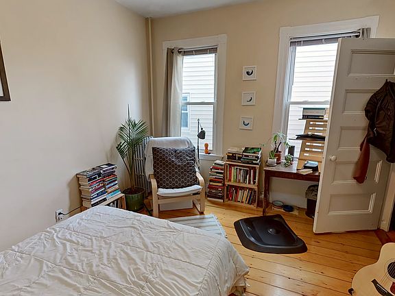 5th image of 378 Washington St #4