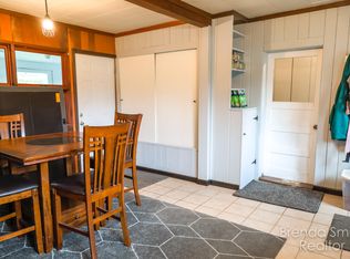 7605 Holton Rd, Holton, MI 49425