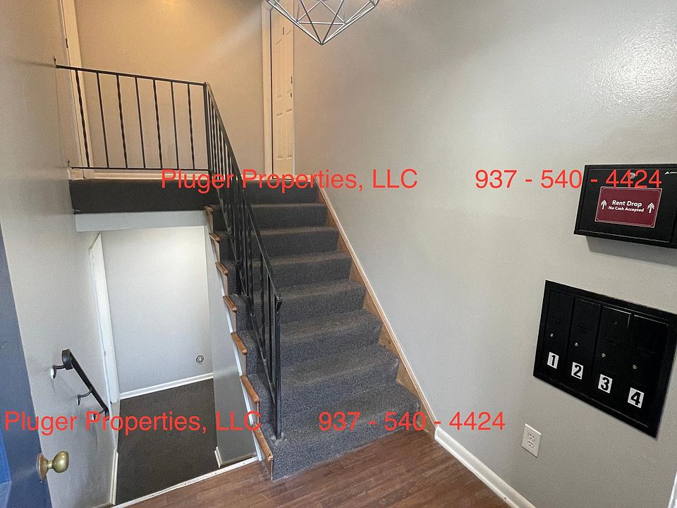 Common Area (inside front door)
