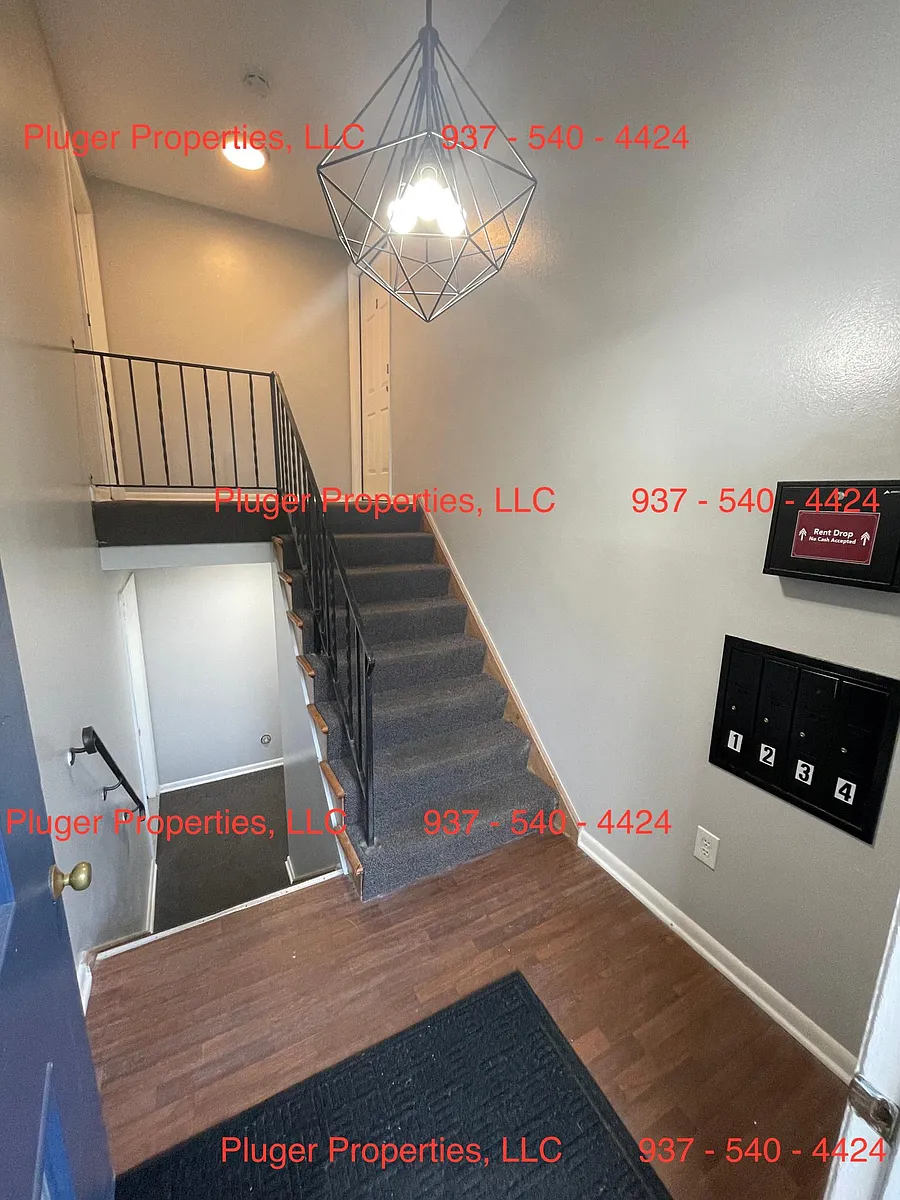 Common area and mailboxes - 211 S Tionda Dr #2