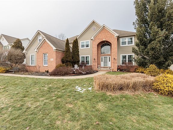 2nd image of 4770 Valleybrook Dr