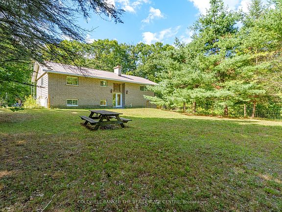 3rd image of 1100 Mortimers Point Rd