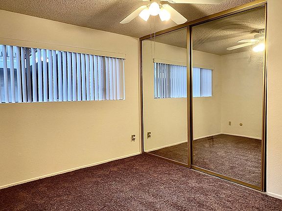 Bedroom - angle 1