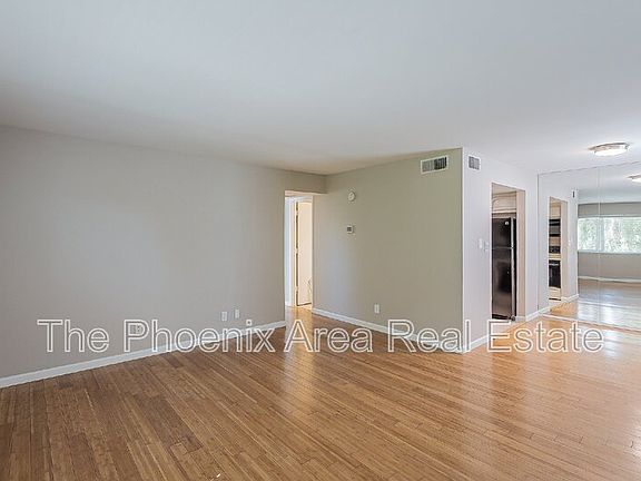 4th image of 700 W University Dr Unit 219