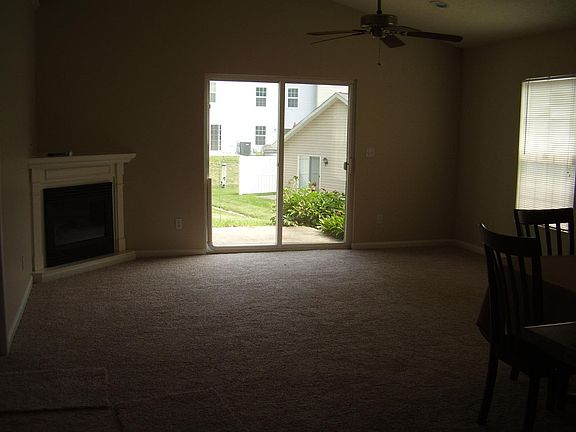 5th image of 1236 Arapaho Ln APT 101