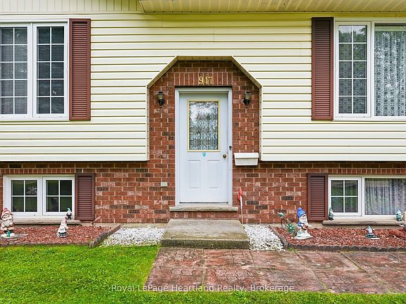 4th image of 947 Caroline St