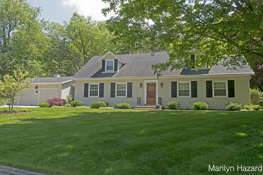 915 N Glenwood Dr photo 1